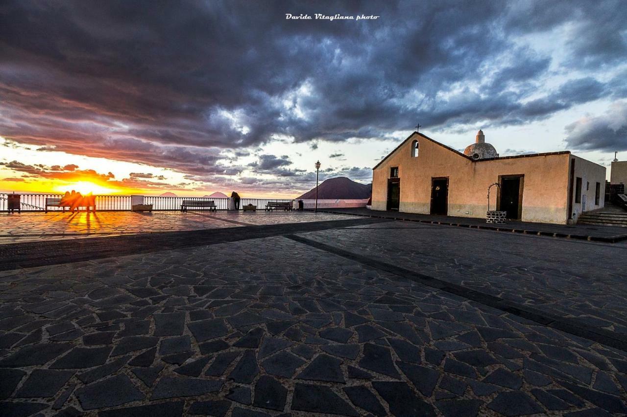 "Sweet Life" Casa Vacanze Lipari Kültér fotó